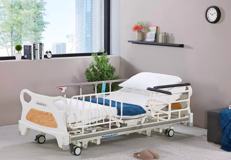 Enhancing Elderly Care with a Remote Control for Hospital Bed: A Must-Have for Comfort and Independence